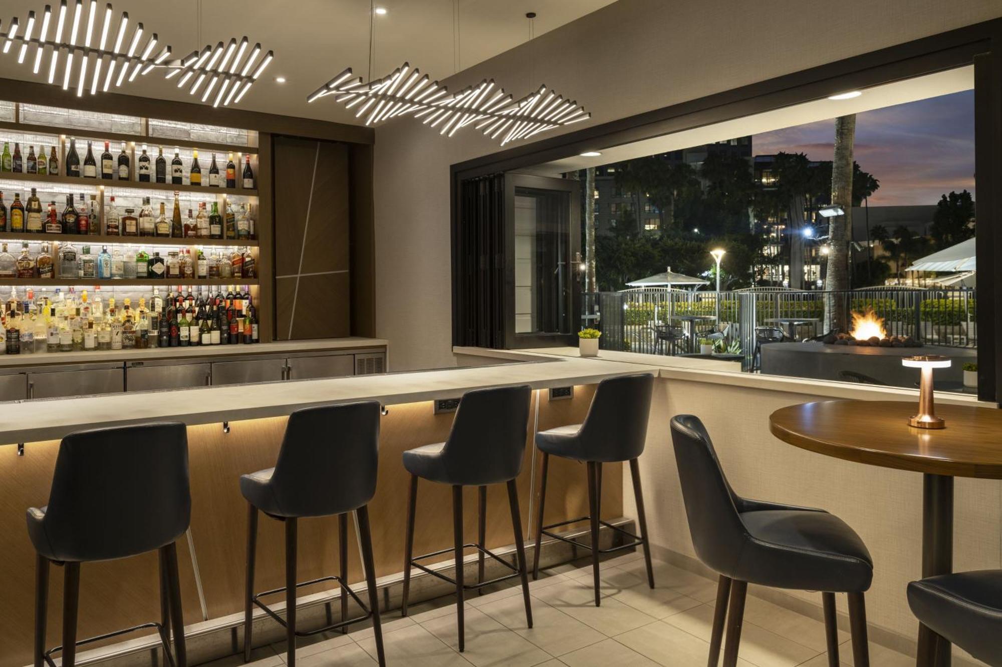 Costa Mesa Marriott Hotell Exteriör bild