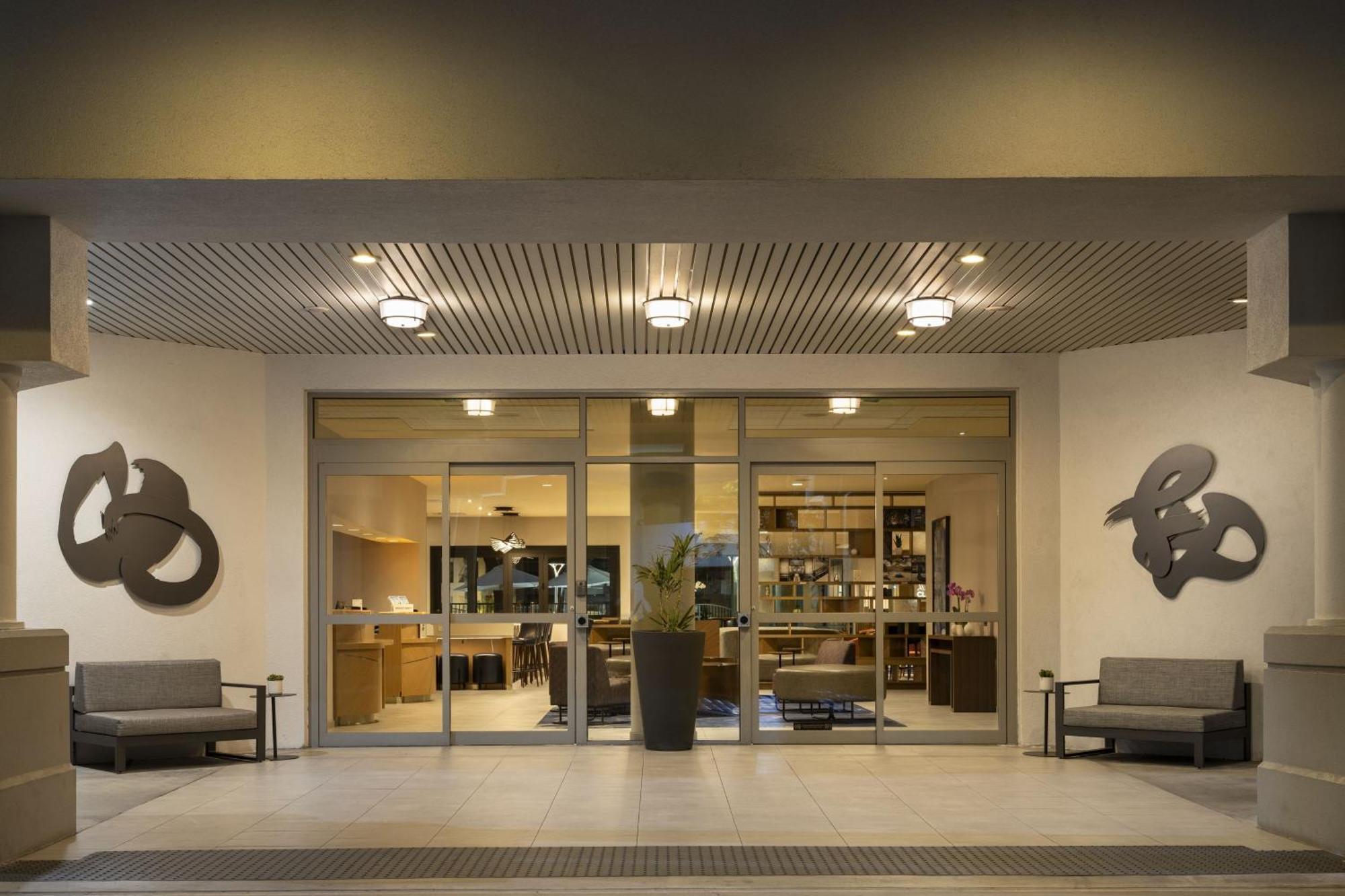 Costa Mesa Marriott Hotell Exteriör bild