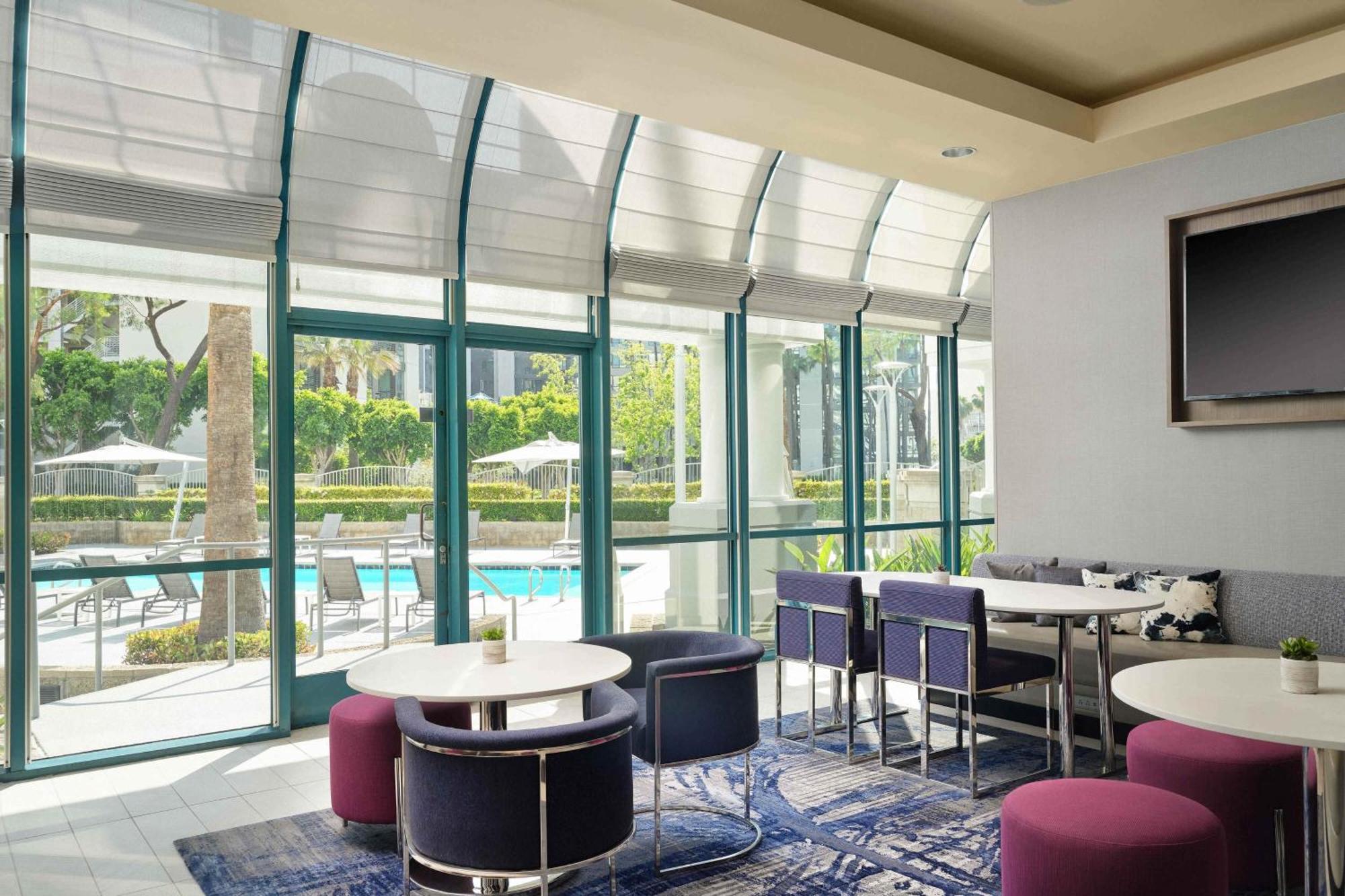 Costa Mesa Marriott Hotell Exteriör bild